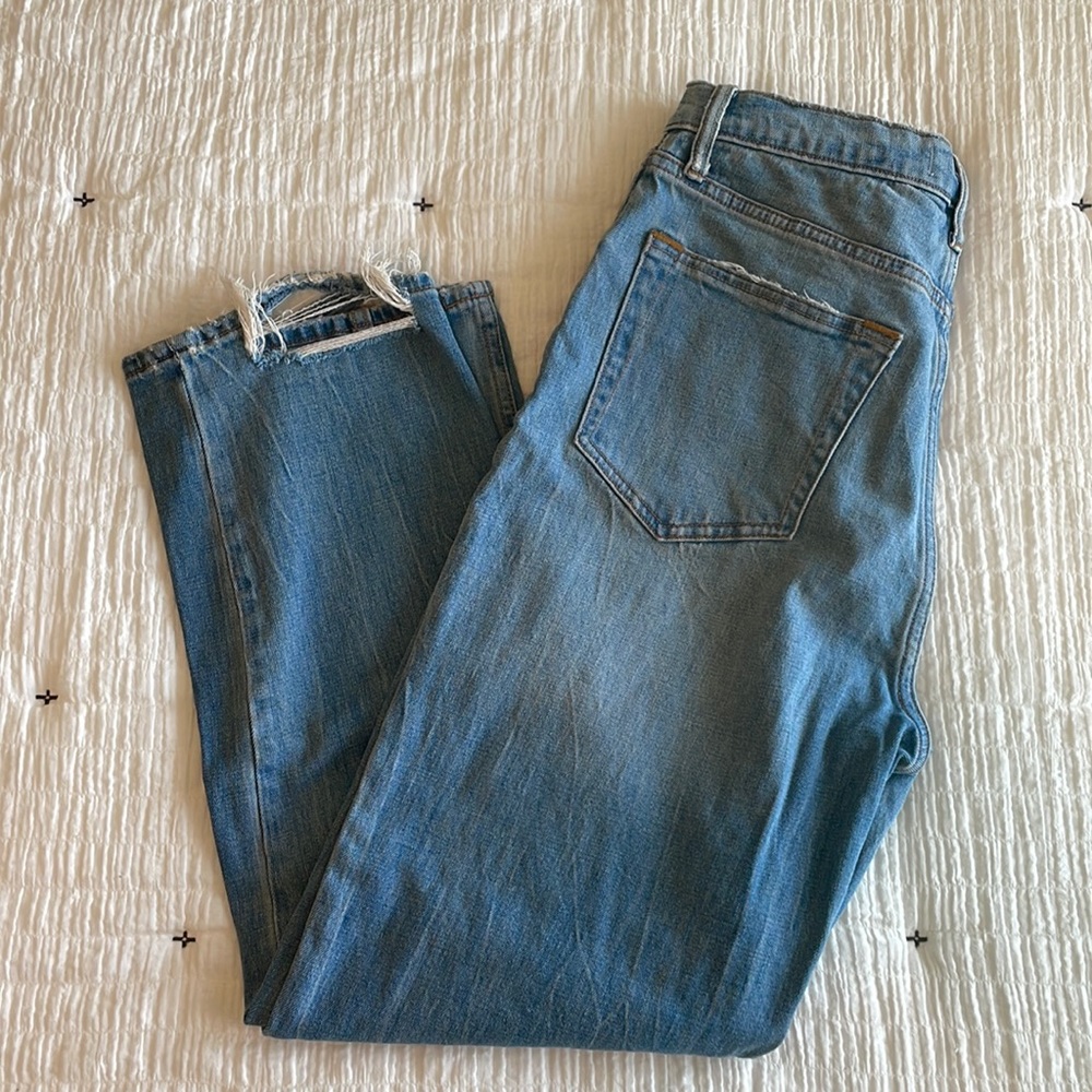 Abercrombie Curve Love Ankle Straight High Rise Jean Medium Wash Distressed Hem
